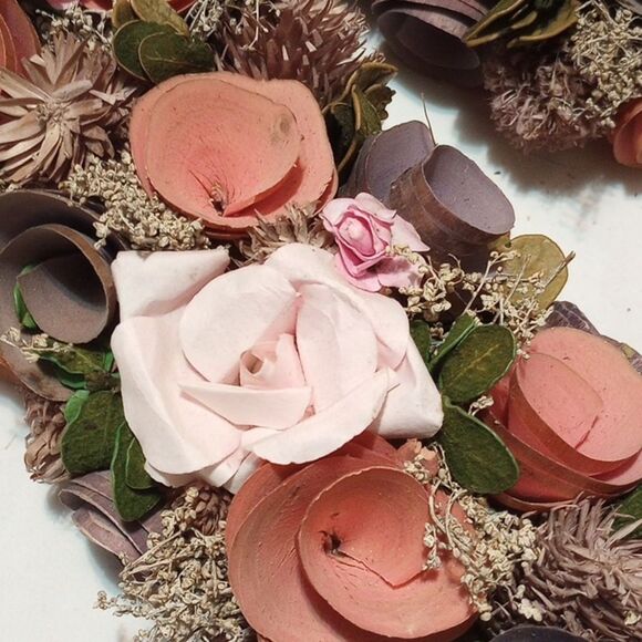 Vintage Valentine's Day Wood Curl & Floral Live Pink Heart Wreath - Picture 4 of 6